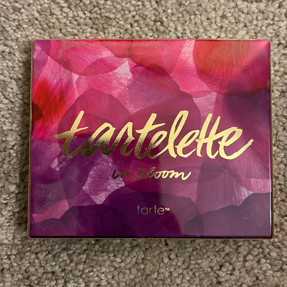 Tarte in Bloom eyeshadow